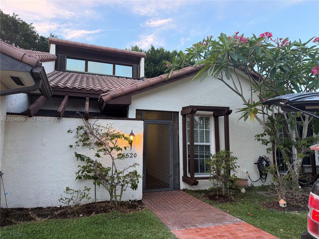 6620 Tiburon Cir 3, Boca Raton, FL 33433