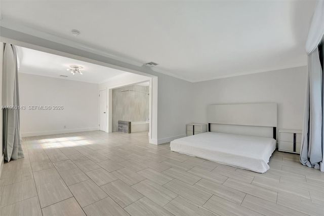 701 NE 8th St, Pompano Beach, FL 33060