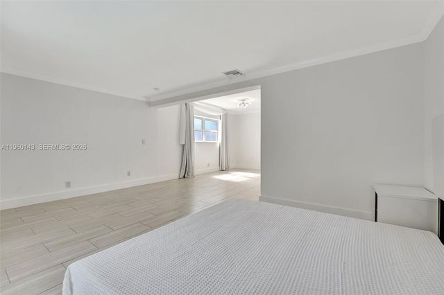 701 NE 8th St, Pompano Beach, FL 33060