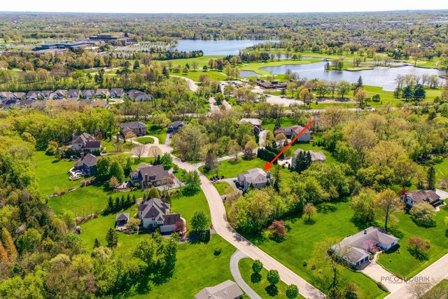 1 Enclave Way, Hawthorn Woods, IL 60047