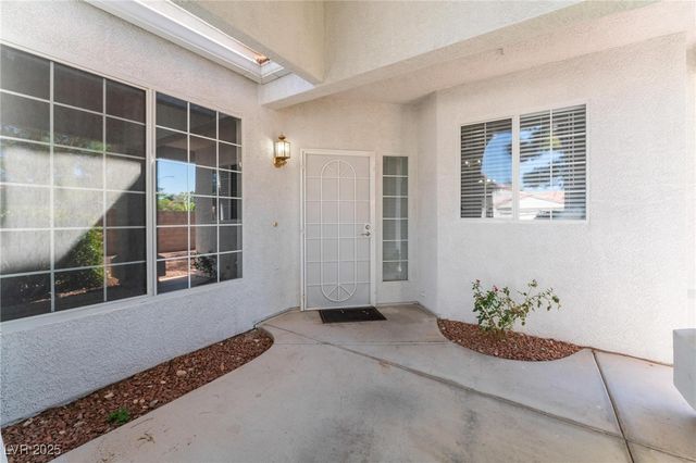 8789 Bridgeport Bay Avenue, Las Vegas, NV 89147