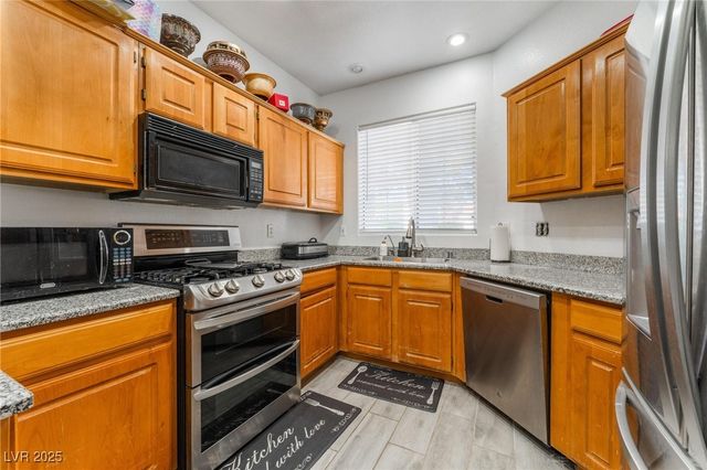 8789 Bridgeport Bay Avenue, Las Vegas, NV 89147