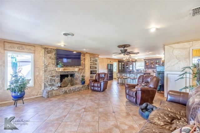 48 Poverty Point Cr, Abilene, TX 79601