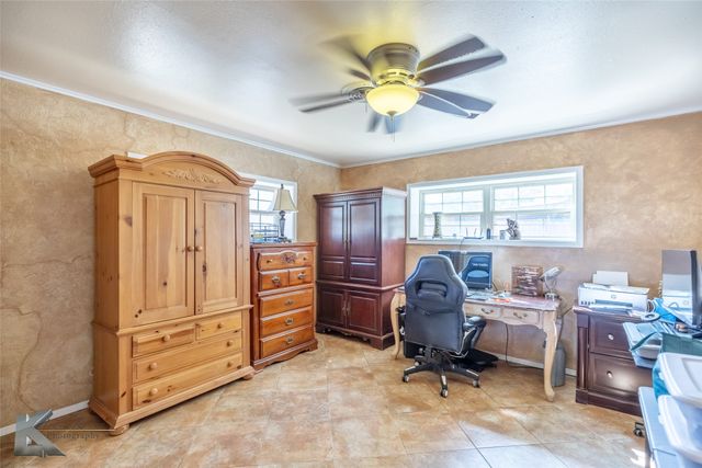 48 Poverty Point Cr, Abilene, TX 79601