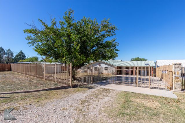 48 Poverty Point Cr, Abilene, TX 79601
