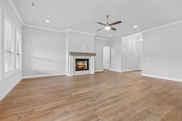 2404 Charles Street, Pea Ridge, AR 72751