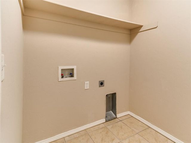 2709 Fawn Lily Road, Oklahoma City, OK 73128