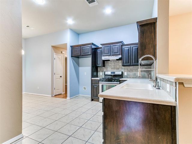2709 Fawn Lily Road, Oklahoma City, OK 73128
