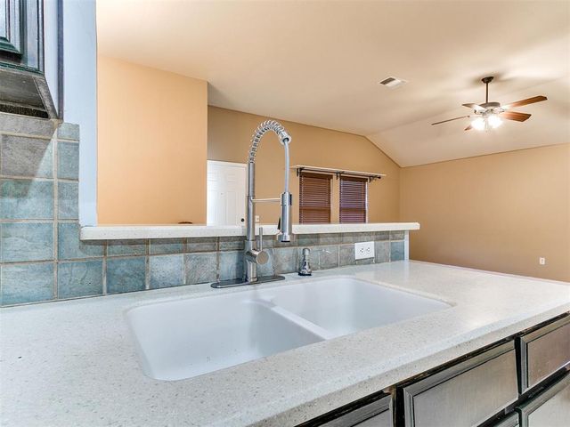 2709 Fawn Lily Road, Oklahoma City, OK 73128