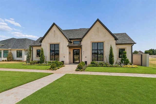 5701 Promenade Square, Oklahoma City, OK 73142