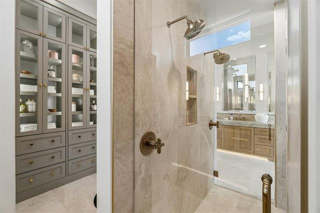 5701 Promenade Square, Oklahoma City, OK 73142