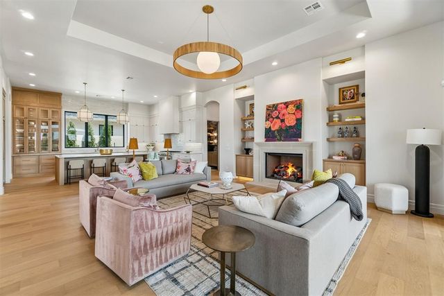 5701 Promenade Square, Oklahoma City, OK 73142