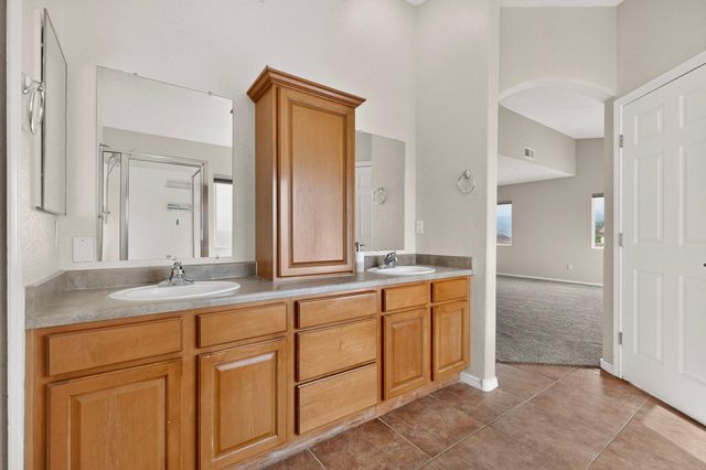 7240 N Tree Line Avenue NW, Albuquerque, NM 87114