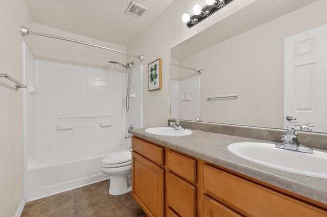 7240 N Tree Line Avenue NW, Albuquerque, NM 87114