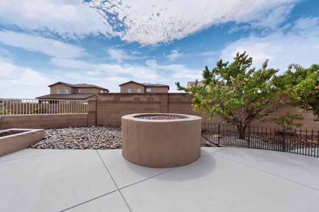 7240 N Tree Line Avenue NW, Albuquerque, NM 87114