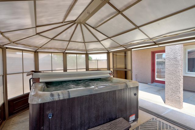 7240 N Tree Line Avenue NW, Albuquerque, NM 87114