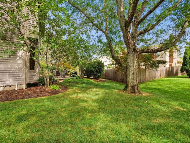 346 Harrogate Court, Westerville, OH 43082