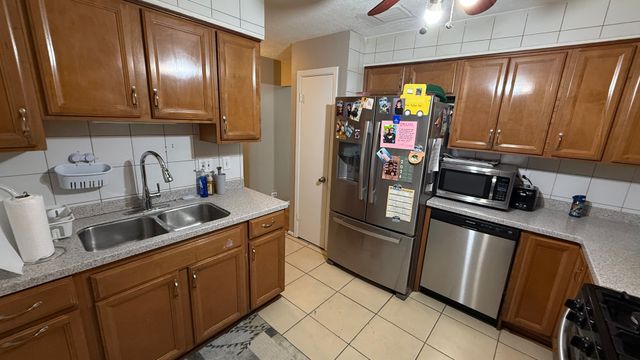 4847 Enfield Avenue C, Skokie, IL 60077