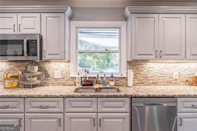617 Brookline Drive SE, Marietta, GA 30067