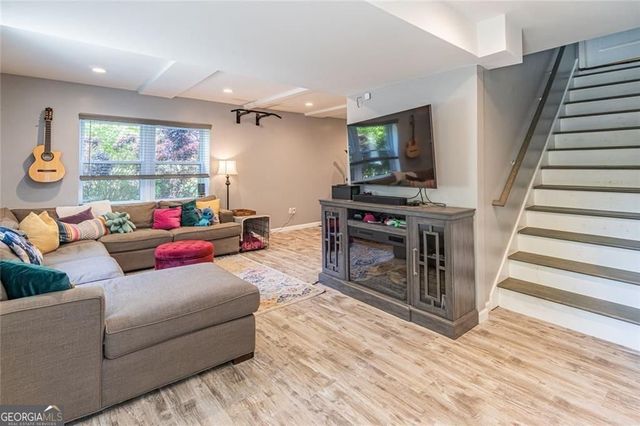 617 Brookline Drive SE, Marietta, GA 30067