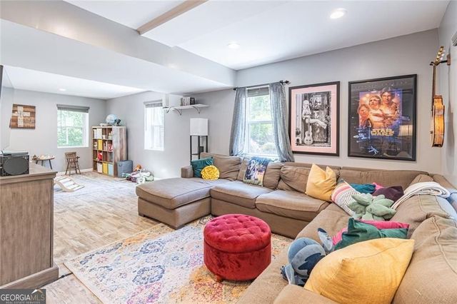 617 Brookline Drive SE, Marietta, GA 30067