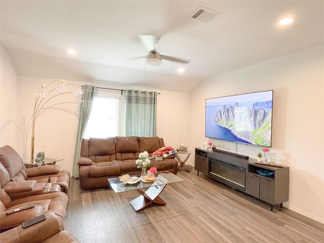 4973 Blue Beetle Ridge Drive, Katy, TX 77493
