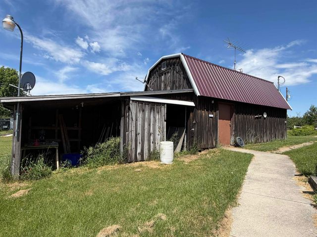 300 E Winegars Road, Hay Twp, MI 48624