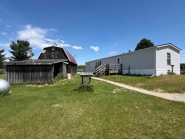 300 E Winegars Road, Hay Twp, MI 48624