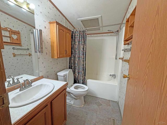 300 E Winegars Road, Hay Twp, MI 48624