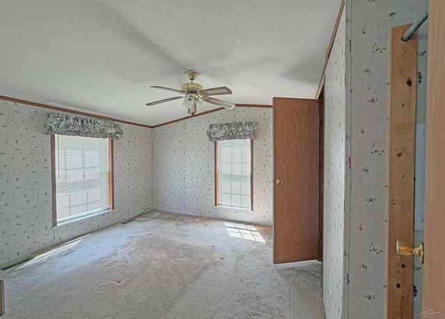 300 E Winegars Road, Hay Twp, MI 48624