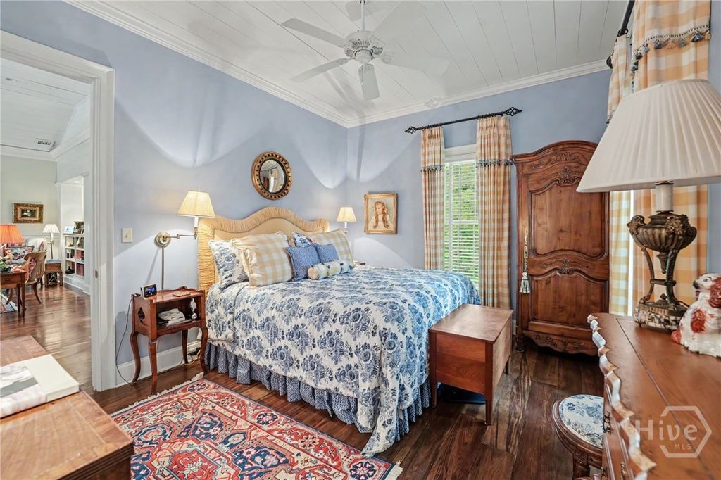 Image 17 of property listing at 466 Belted Kingfisher Lane, Richmond Hill, GA 31324