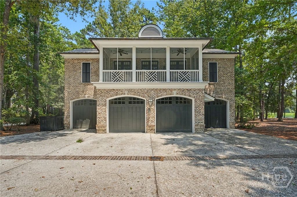 Image 26 of property listing at 466 Belted Kingfisher Lane, Richmond Hill, GA 31324