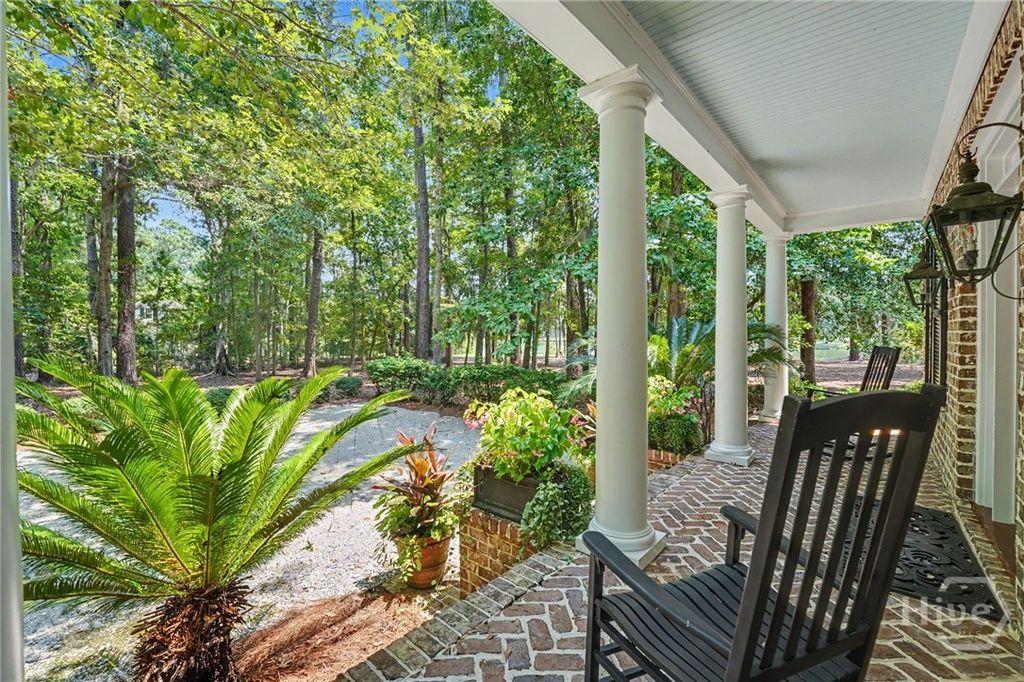 Image 3 of property listing at 466 Belted Kingfisher Lane, Richmond Hill, GA 31324