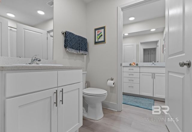 903 W Beach Boulevard 212, Gulf Shores, AL 36542