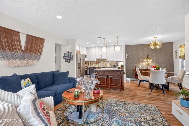 400 Daisy Court, Jackson, NJ 08527