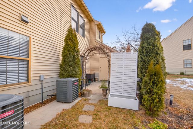 400 Daisy Court, Jackson, NJ 08527