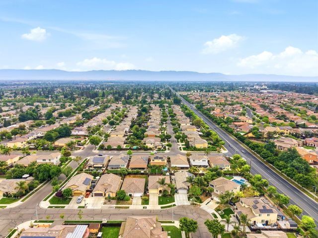 1428 N Leila Street, Visalia, CA 93291