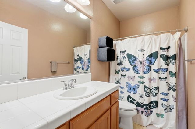 1428 N Leila Street, Visalia, CA 93291