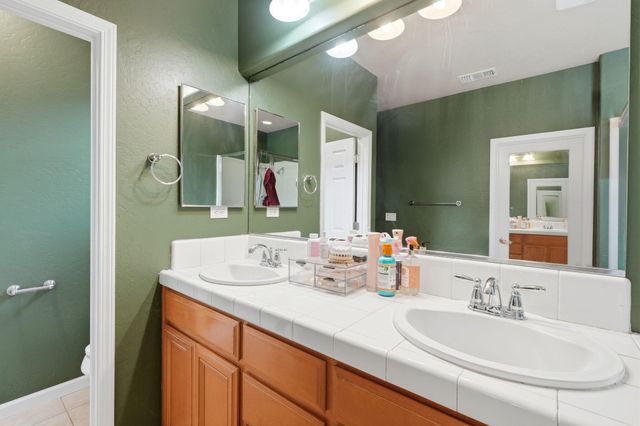 1428 N Leila Street, Visalia, CA 93291