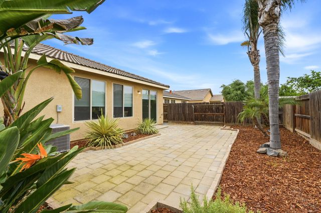 1428 N Leila Street, Visalia, CA 93291