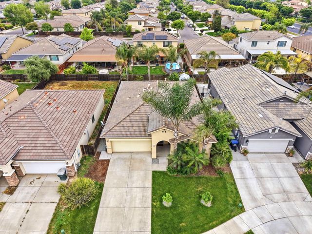 1428 N Leila Street, Visalia, CA 93291