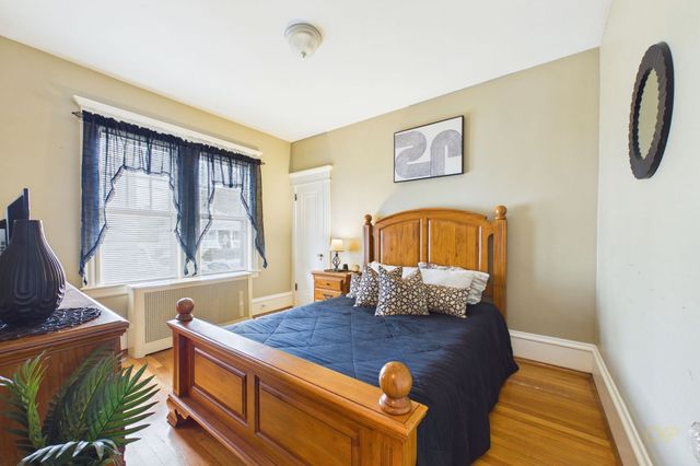 65 Milton St, New Bedford, MA 02740