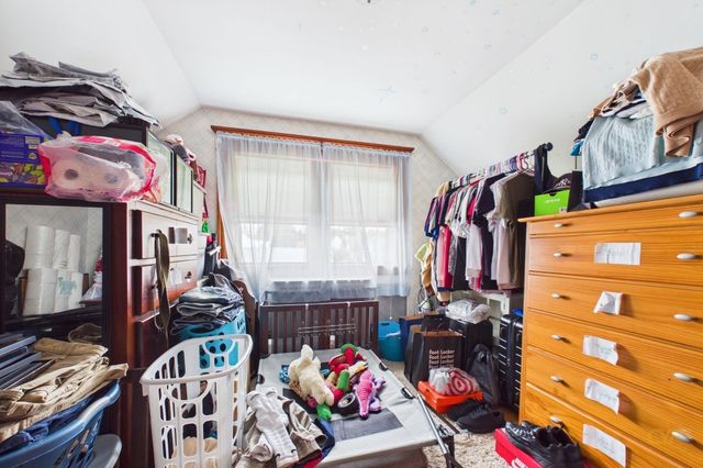 65 Milton St, New Bedford, MA 02740