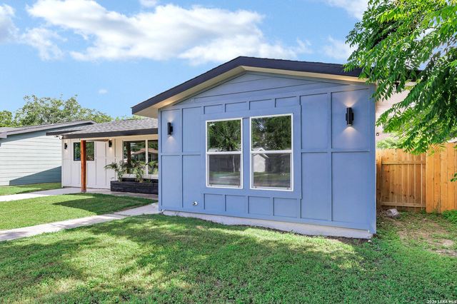 219 LAURELWOOD DR, San Antonio, TX 78213