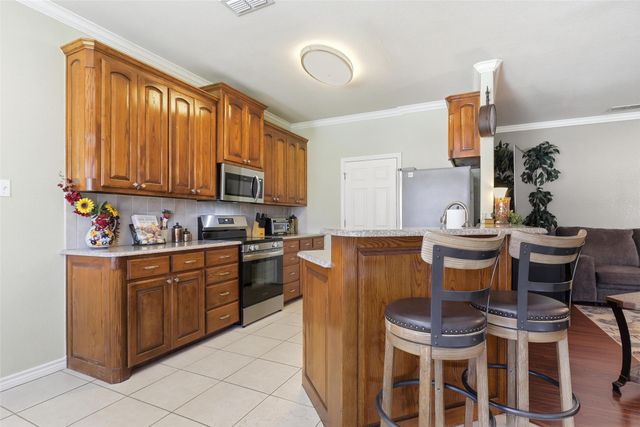 3207 Crossbridge Circle, Granbury, TX 76049