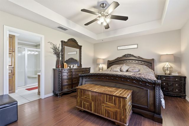 3207 Crossbridge Circle, Granbury, TX 76049