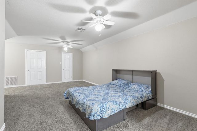 3207 Crossbridge Circle, Granbury, TX 76049