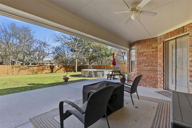 3207 Crossbridge Circle, Granbury, TX 76049