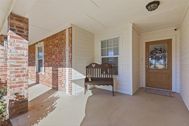 3207 Crossbridge Circle, Granbury, TX 76049