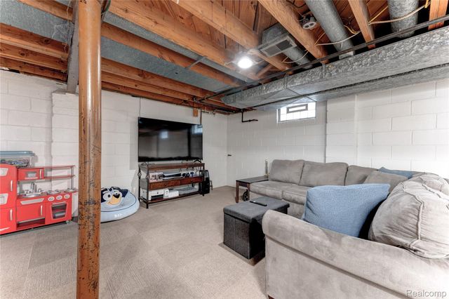 3265 Parker Street, Dearborn, MI 48124